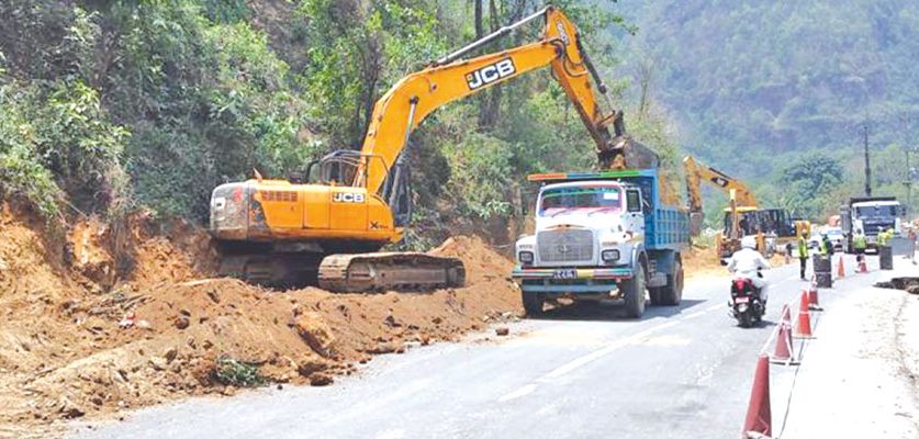 मुग्लिन–मलेखु सडक विस्तार सुरु
