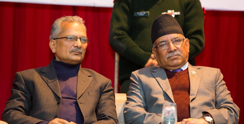 प्रधानमन्त्री र पूर्वप्रधानमन्त्रीविरुद्ध रिट दर्ता गर्न सर्वोच्चको आदेश