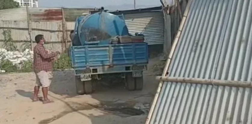 काठमाडौँको दिसा ल्याएर ललितपुरमा डम्प !