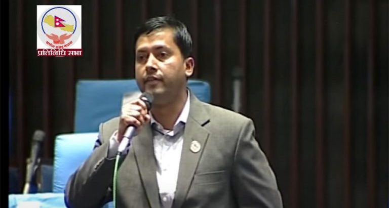 गृहमन्त्रीलाई सदनमा बोल्न नदिएर कांग्रेसले अराजकता मच्चाएकाे एमालेकाे आराेप