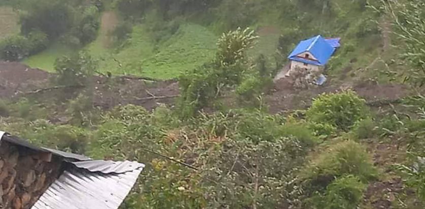 गुणादीको पहिरोमा पुरिएर दुई मजदुरको मृत्यु