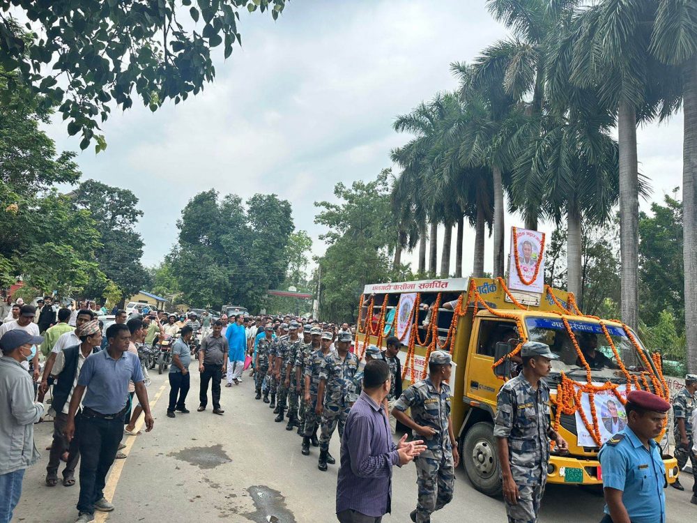 कानुनमन्त्री सिंहको पार्थिव शरीर श्रद्धाञ्जलीको लागि धनगढीमा राखियाे