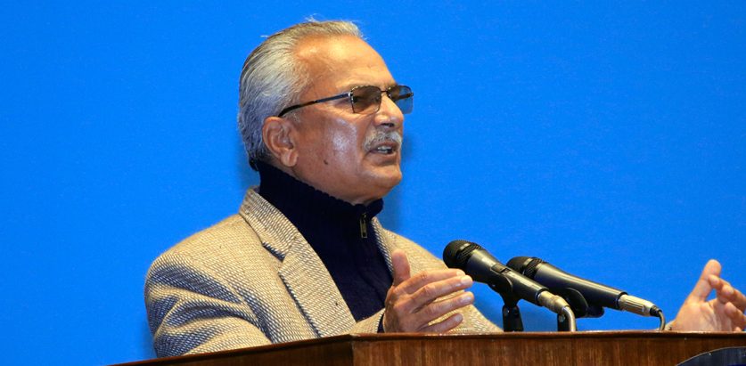 कसैले आफ्नो दाग छोप्न अरूमाथि हिलो छ्याप्न नपाओस् : बाबुराम