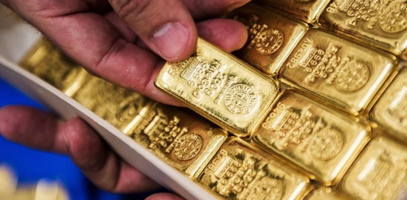 खुल्लमखुल्ला एक क्वीन्टल सुन बोकेर बाहिरिएको थियो ट्याक्सी