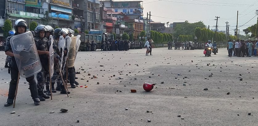 टिपरको ठक्करबाट एक महिलाको मृत्यु भएपछि तनावग्रस्त