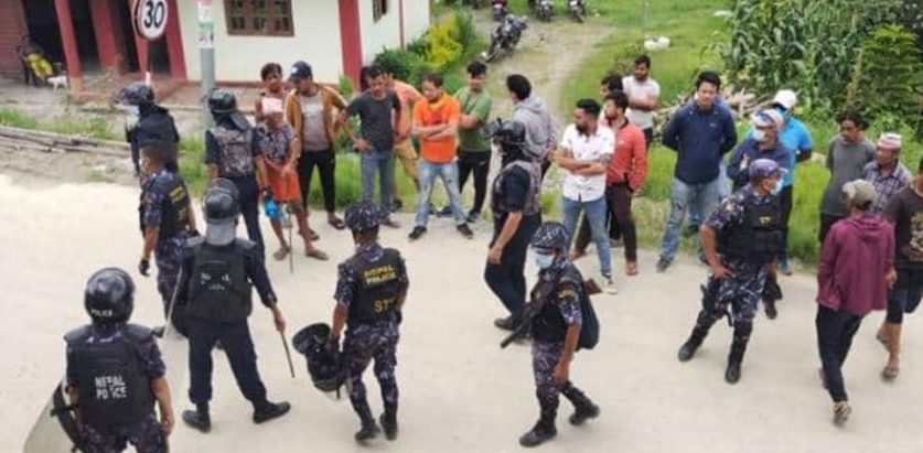 अत्ति भयो भन्दै स्थानीयबासी सडकमा