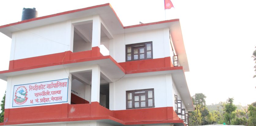 ३ सन्तान जन्माउनेलाई ५ हजार पुरस्कार