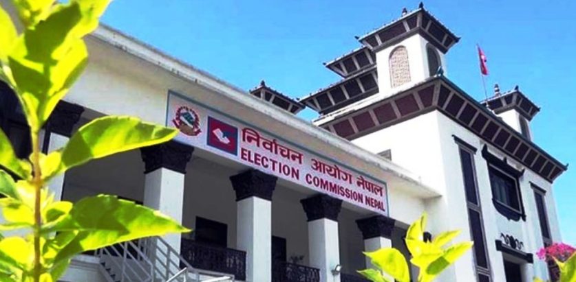 महिला उम्मेदवार ३३ प्रतिशत अनिवार्य