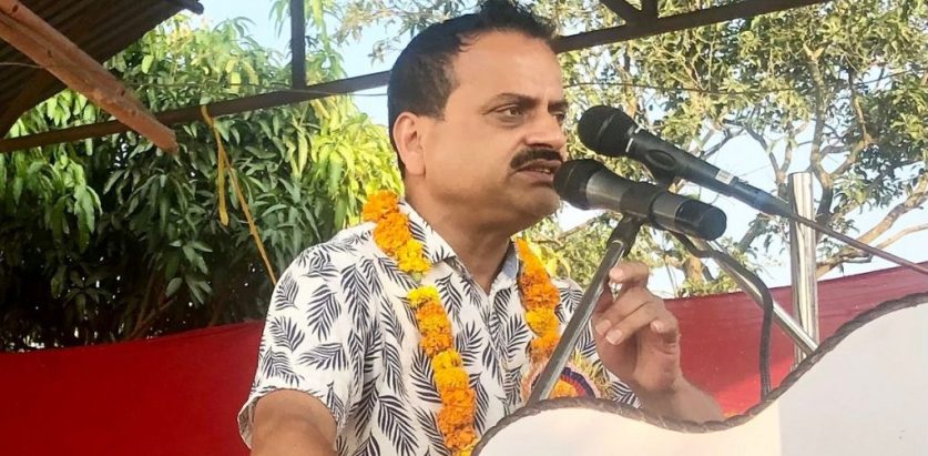 पार्टी रुपान्तरण गर्न सभापतिलाई गाली गर्नु भ्रम मात्र हो : राजीव ढुंगाना