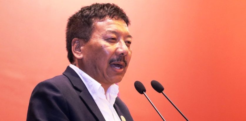 सगरमाथा आरोहण गर्न मापदण्ड तोक्नुपर्छ : सांसद शेर्पा