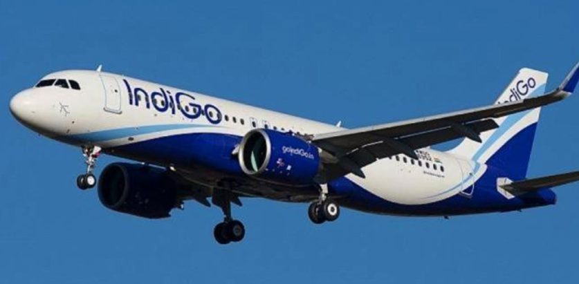 जहाजभित्रै दुर्व्यवहार गर्ने प्रोफेसर पक्राउ