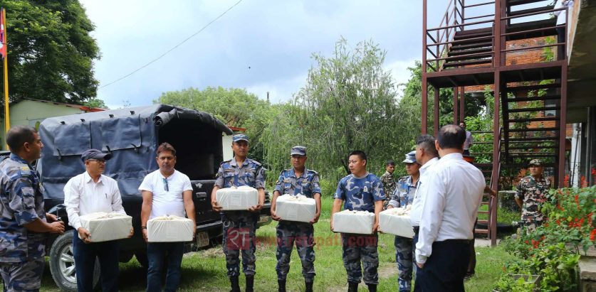 सुन तस्करीमा आबद्द दुई जना पक्राउ