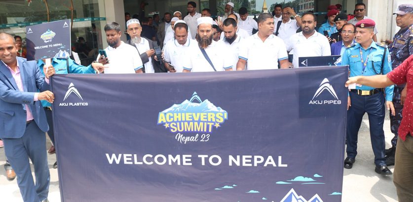 नेपाल भ्रमण गर्न बंगलादेशीहरु लर्को लागेर आए