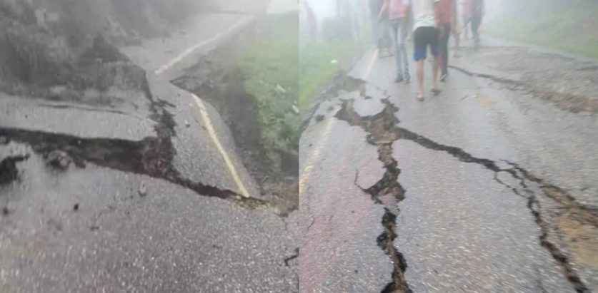 ७ जिल्ला जाने सडक पहिरोसँगै करिब २०० मिटर भासिएपछि….