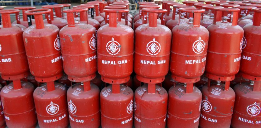 ग्यासको मूल्य घट्दै