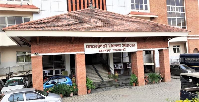 अदालतबाटै थुनुवा फरार