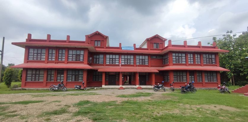 अखिल क्रान्तिकारीले विश्वविद्यालयमा लगायो ताला