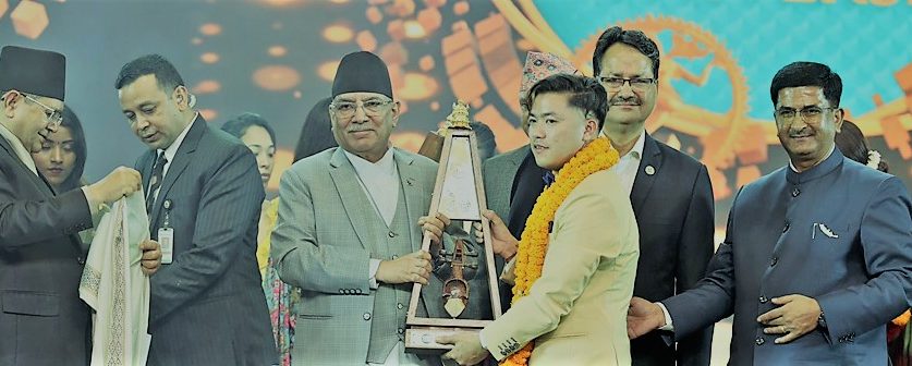 रियालिटी शो ‘मेरो भ्वाइस युनिभर्स’ ले प्रधानमन्त्रीको मन छोयो