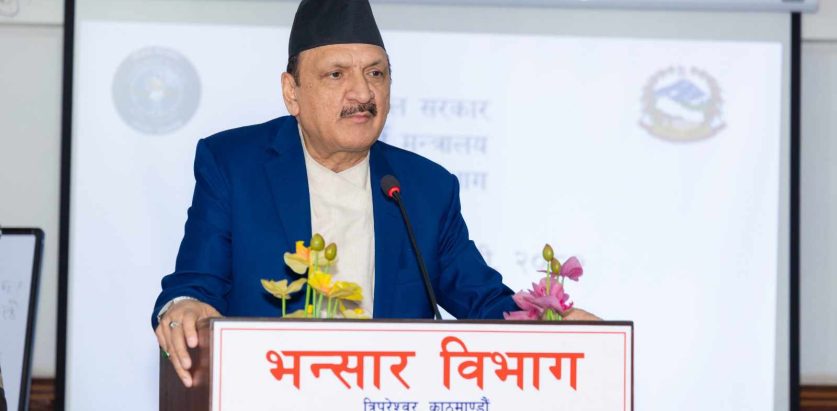 अर्थतन्त्र खत्तम भयो भन्ने भाष्यले जनमानसमा डर पैदा भयो : अर्थमन्त्री
