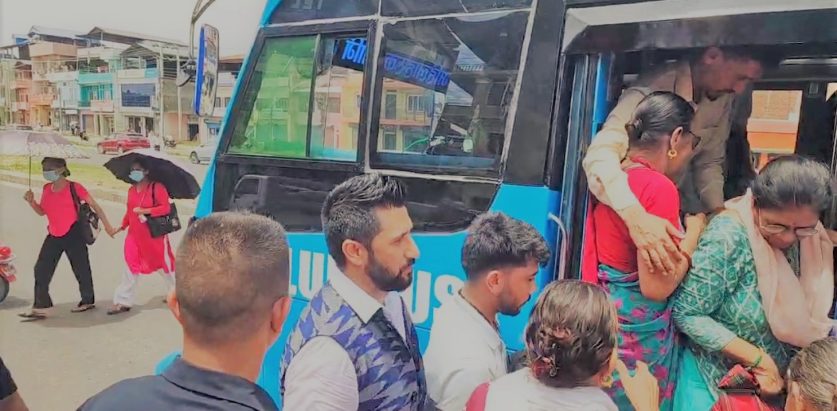 रविले ल्याए चितवनमा महिलाका लागि निःशुल्क बस