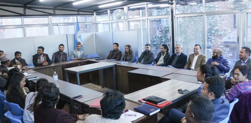 रास्वपा बैठक बस्दै