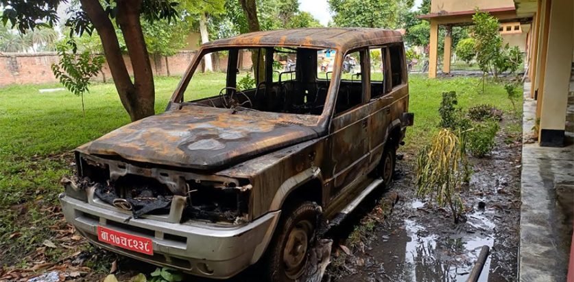 छाेरी पास गराउन उत्तरपुस्तिका साटेको आरोप लागेपछि उपप्राध्यापक निलम्बनमा, विद्यार्थीले पून परीक्षा दिनुपर्ने