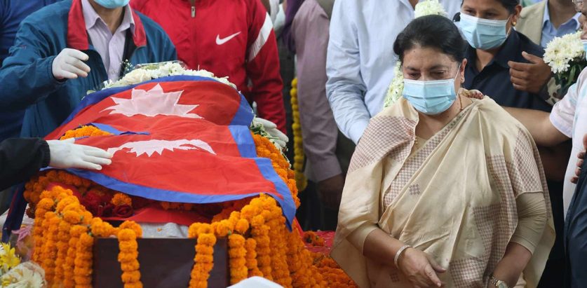 श्रद्धाञ्जलीको क्रममा भावुक बनिन् पूर्वराष्ट्रपति