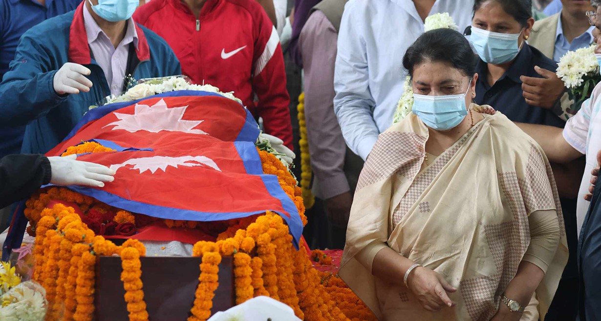 श्रद्धाञ्जलीको क्रममा भावुक बनिन् पूर्वराष्ट्रपति