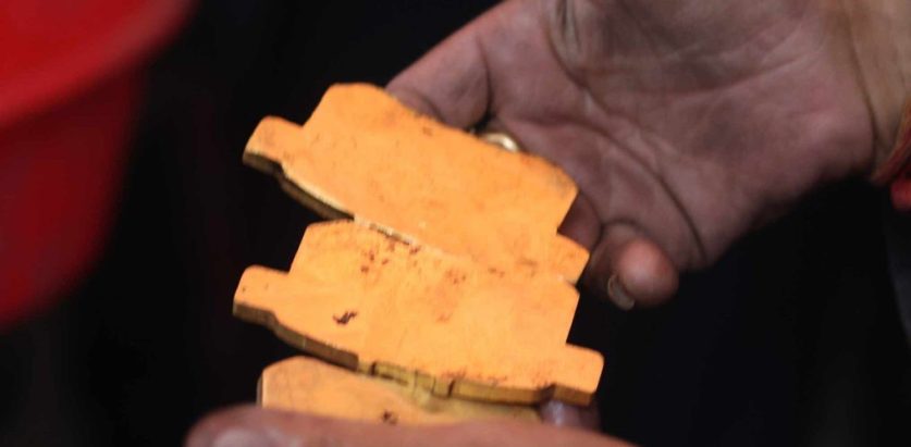 न्युरोडमा प्रहरीकाे छापा: ७ किलो बढी सुन बरामद