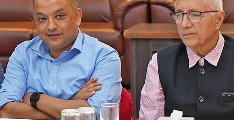 शेखर-गगन आ-आफ्नै सुरमा