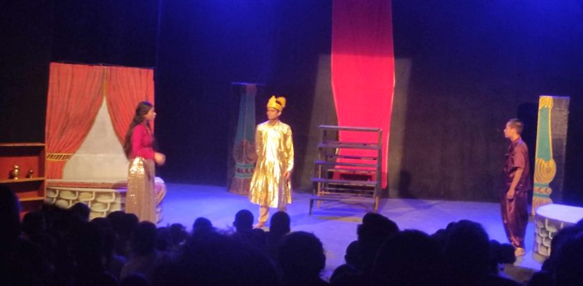 पोखरामा विद्यालय नाटक महोत्सव सुरु, आज ‘म..म..म..म..भूत’ मञ्चन हुँदै