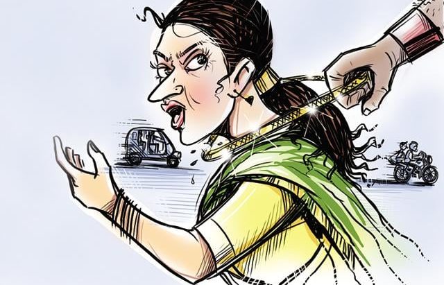 तीज मनाएर घर फर्कंदा बाटैमा सबै गहना लुटयो