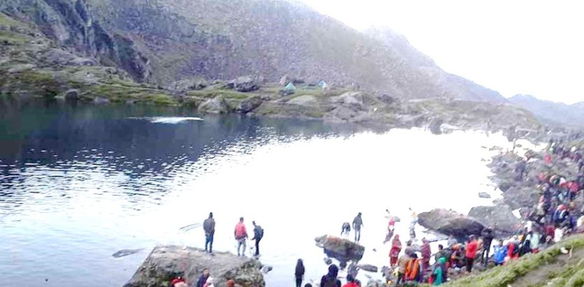 गोसाईंकुण्ड दर्शन गरी फर्किंदा बाटो बिर्सेर काठमाडौंका १ युवक गाएव