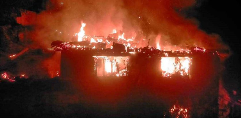 धनकुटामा वडाध्यक्षलाई कोठाभित्र थुनेर घरमा लगाइयो आगो