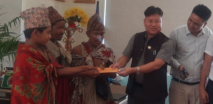 लुम्बिनी प्रदेश सरकारले राउटेलाई दियो दसैं खर्च