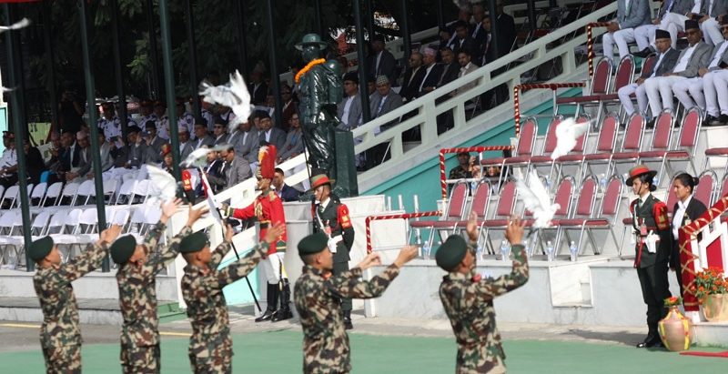 टुँडिखेलमा यसरी मनाइयाे संविधान दिवस (तस्बिरहरु)