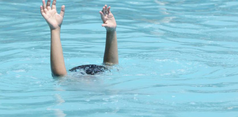 खोलामा डुबेर बालिकाको मृत्यु