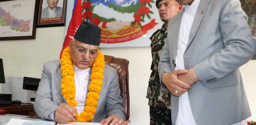 स्वास्थ्यकर्मीको सुरक्षाको जिम्मा सरकारले लिन्छ ः मुख्यमन्त्री पाण्डे