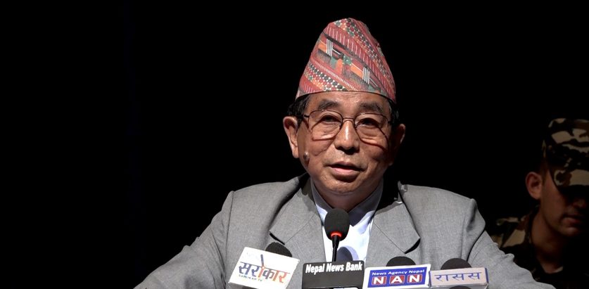 शिक्षक राजनीतिबाट टाढा बस्नुपर्छ , कसैका लागि भोट माग्ने काम गर्न हुँदैन : शिक्षामन्त्री राई