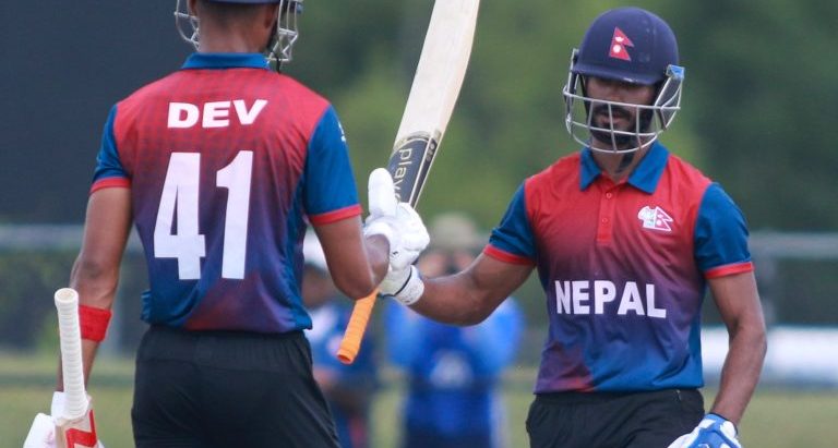 कप्तान देव खनालको शतकमा नेपालले इरानलाई दियो ३५४ रनको विशाल लक्ष्य