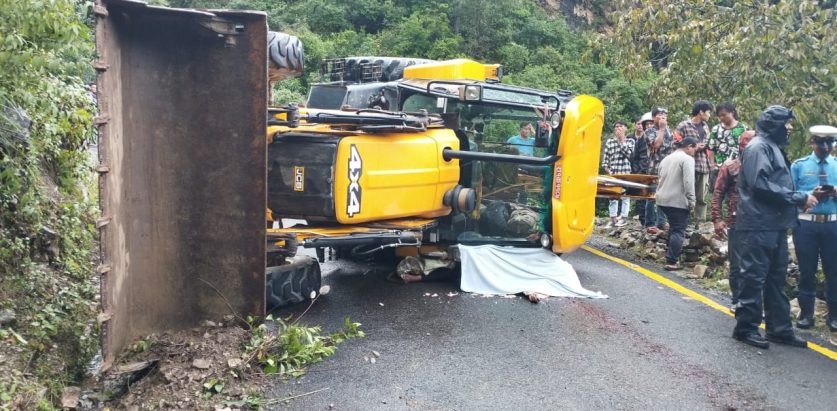 डोजर दुर्घटना हुदा १ जनाको मृत्यु