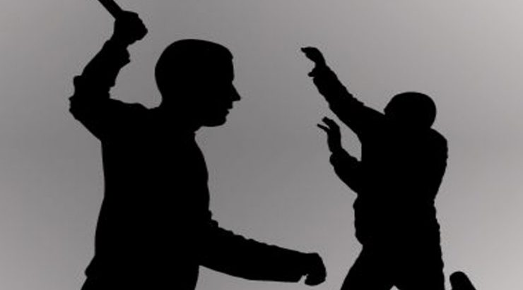 दोलखा शैलुङमा खुकुरी प्रहारबाट एक प्रहरी जवानसहित ३ जना घाइते