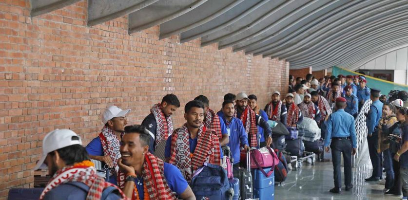 क्रिकेट टिम फर्कियो स्वदेश