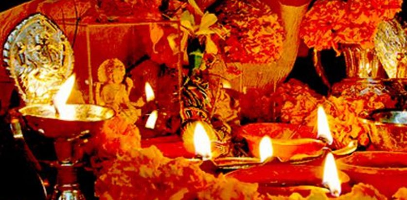 कोजाग्रत पूर्णिमा, मान्यजनबाट आज पनि टीका लगाइँदै