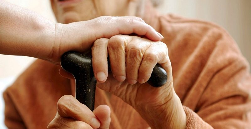 आज ३३औँ अन्तर्राष्ट्रिय ज्येष्ठ नागरिक दिवस, ज्येष्ठ नागरिकसँग भलाकुसारी गर्न डाक्टरको सुझाव