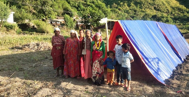 बझाङमा ८ हजार परिवारको दशैँ त्रिपालमुनि