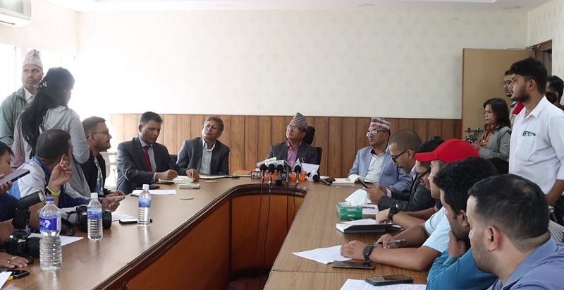 जाँचबुझ आयोगले सुन तस्करीको छानबिन शुरु गर्‍याे