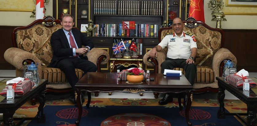 प्रधानसेनापति आइतबार बेलायत जाँदै