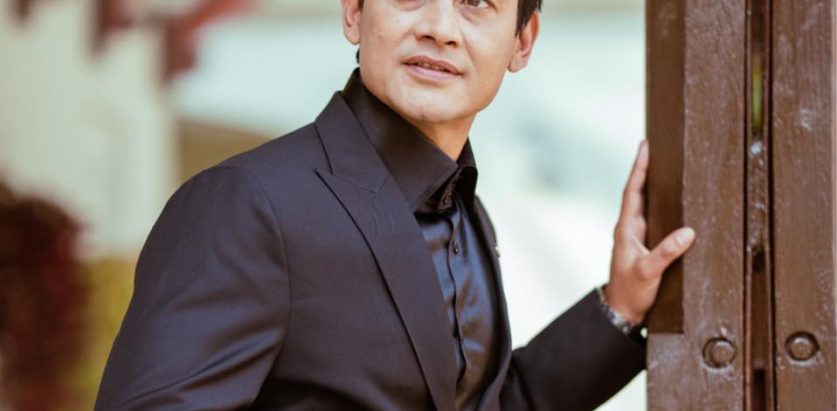 अनमोल केसीलाई थुनाएका सुदर्शन थापाविरुद्ध पक्राउ पुर्जी जारी