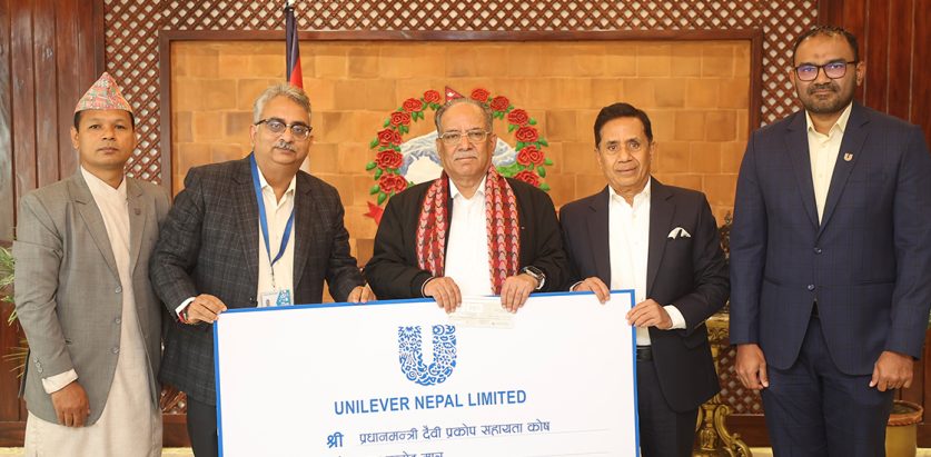 युनिलिभर नेपालद्वारा भूकम्पपीडितका लागि एक करोड रुपैयाँ हस्तान्तरण